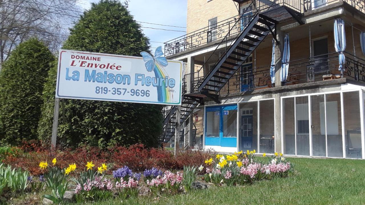 MHotel Domaine l'Envolée- Maison Fleurie Victoriaville Extérieur photo